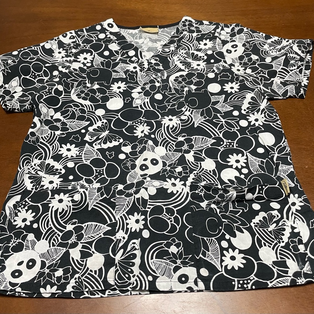Scrub Top Size Small - Picture 1 of 1
